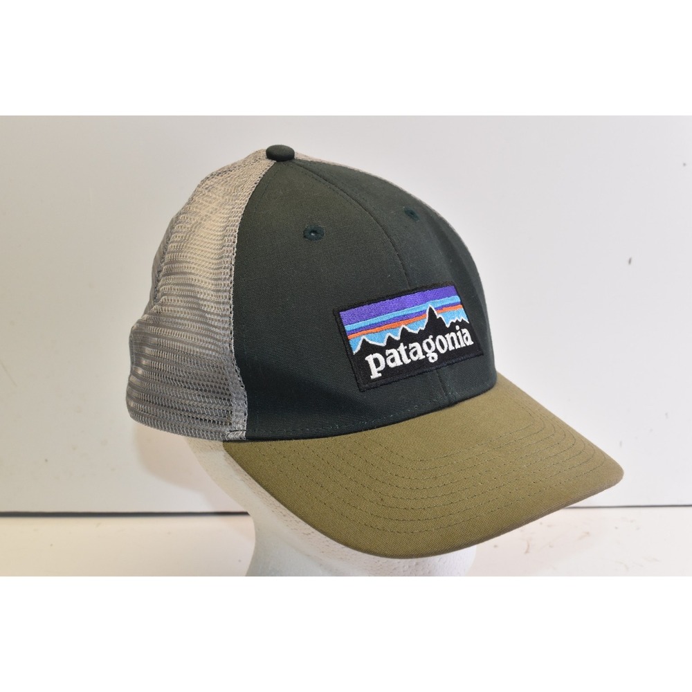 Patagonia Mesh Snapback Trucker Hat Green/Biege Unisex One Size Hiking Outdoors